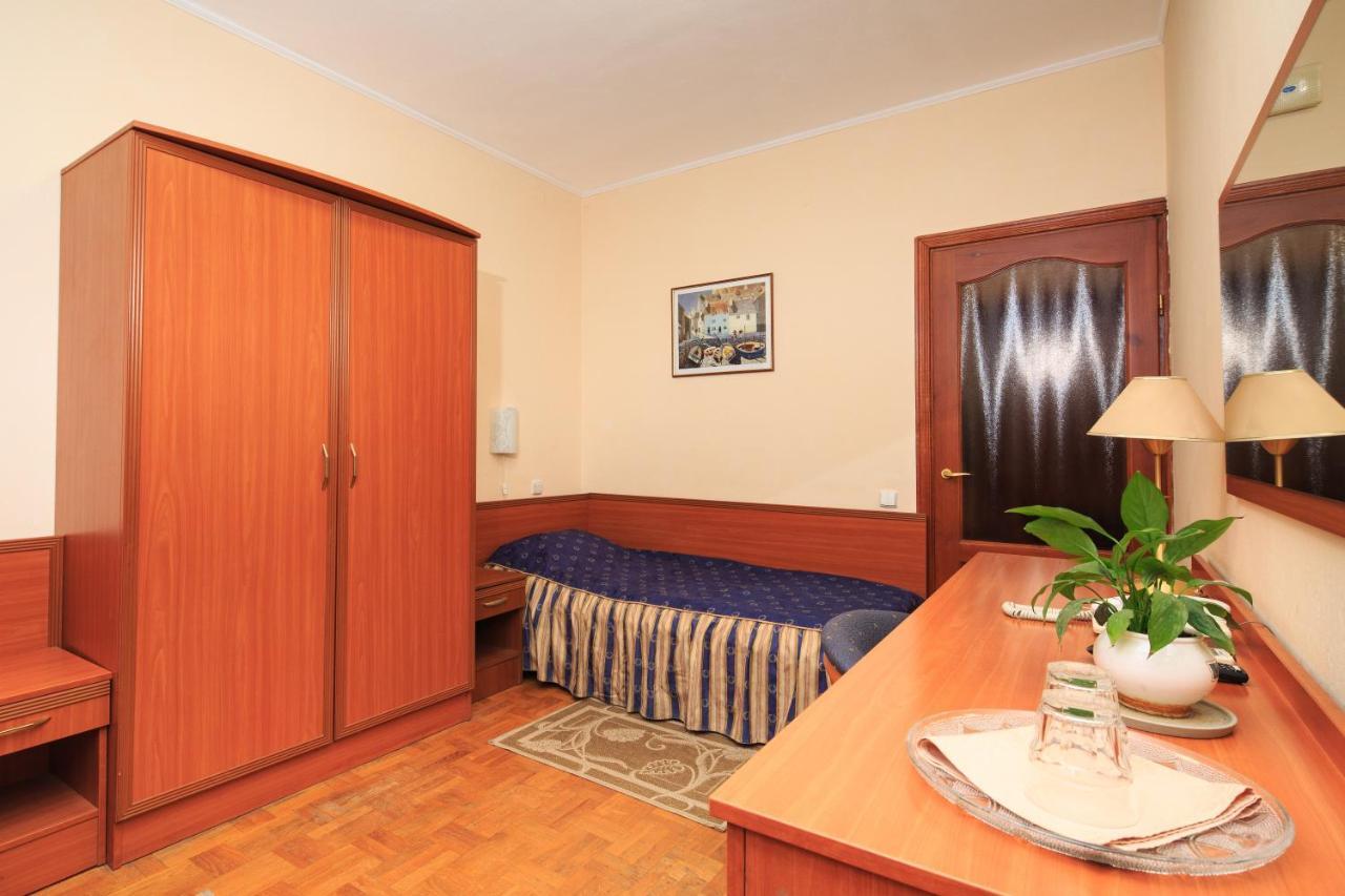 Zhayvir Hotel Киев Екстериор снимка