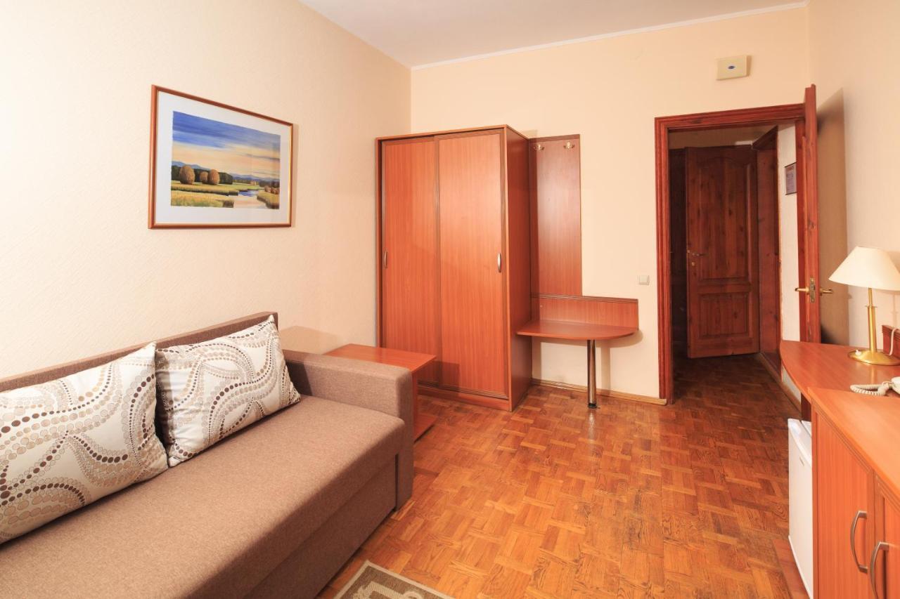 Zhayvir Hotel Киев Екстериор снимка